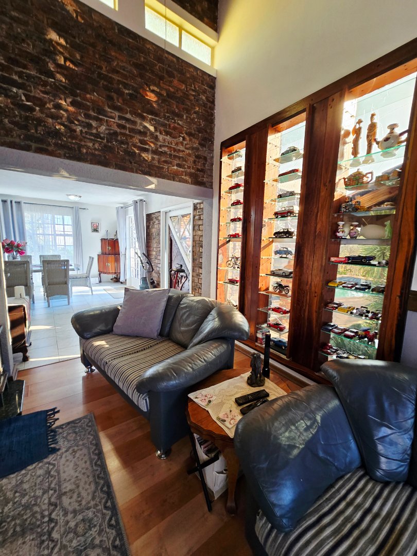 4 Bedroom Property for Sale in Wilkoppies North West